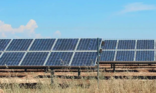 La producción de hidrógeno verde con paneles solares